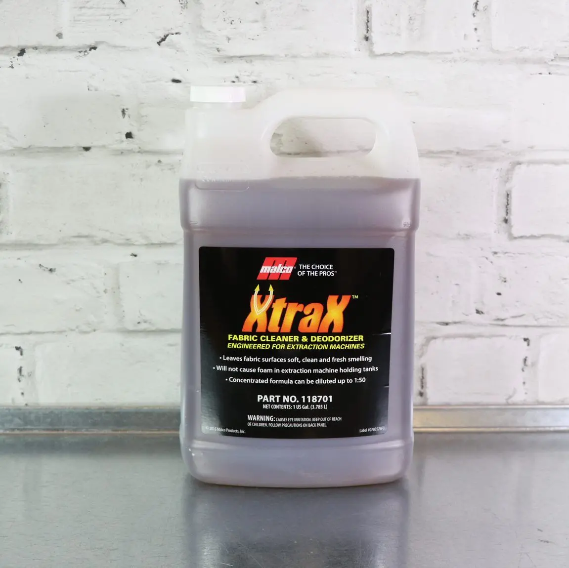 Malco Xtrax Liquid Fabric Cleaner And Deodoriser 1