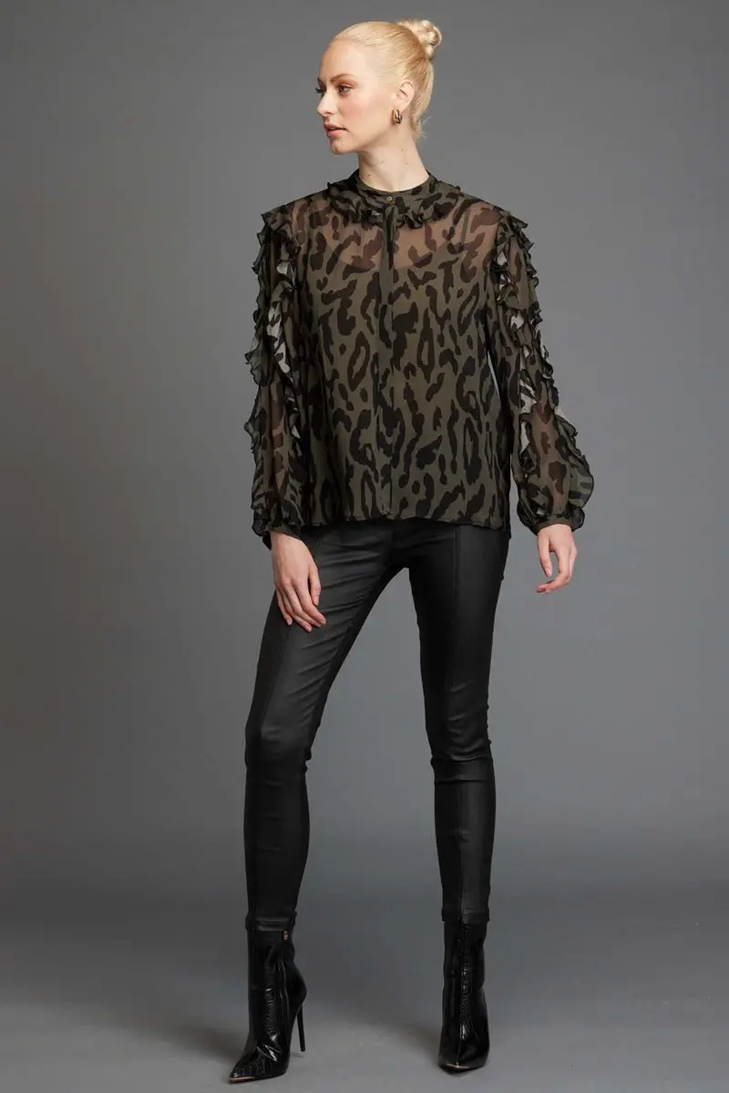 Fate + Becker - Dreaming Frill Sleeve Top 1