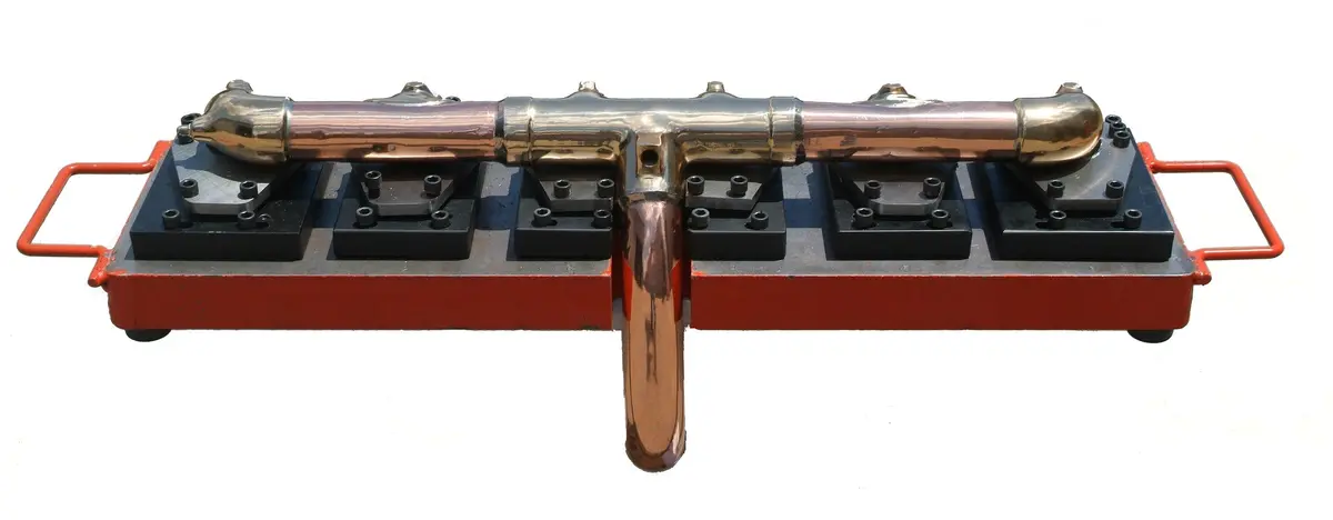 Intake Manifold Fixture 1