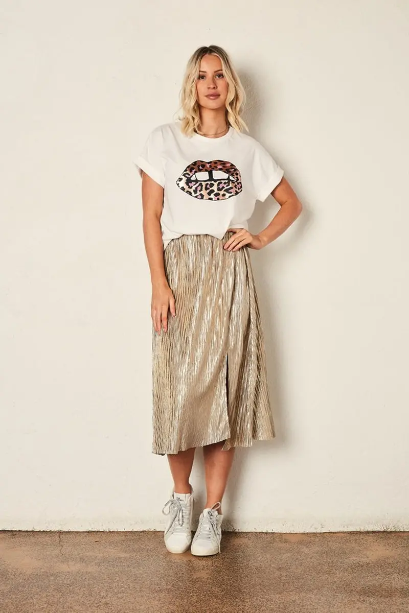 The Others - Relaxed Tee - White / Leopard Lips 1