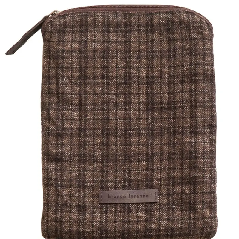 Bianca Lorenne - Tech Travel Pouch - Carob Check 1