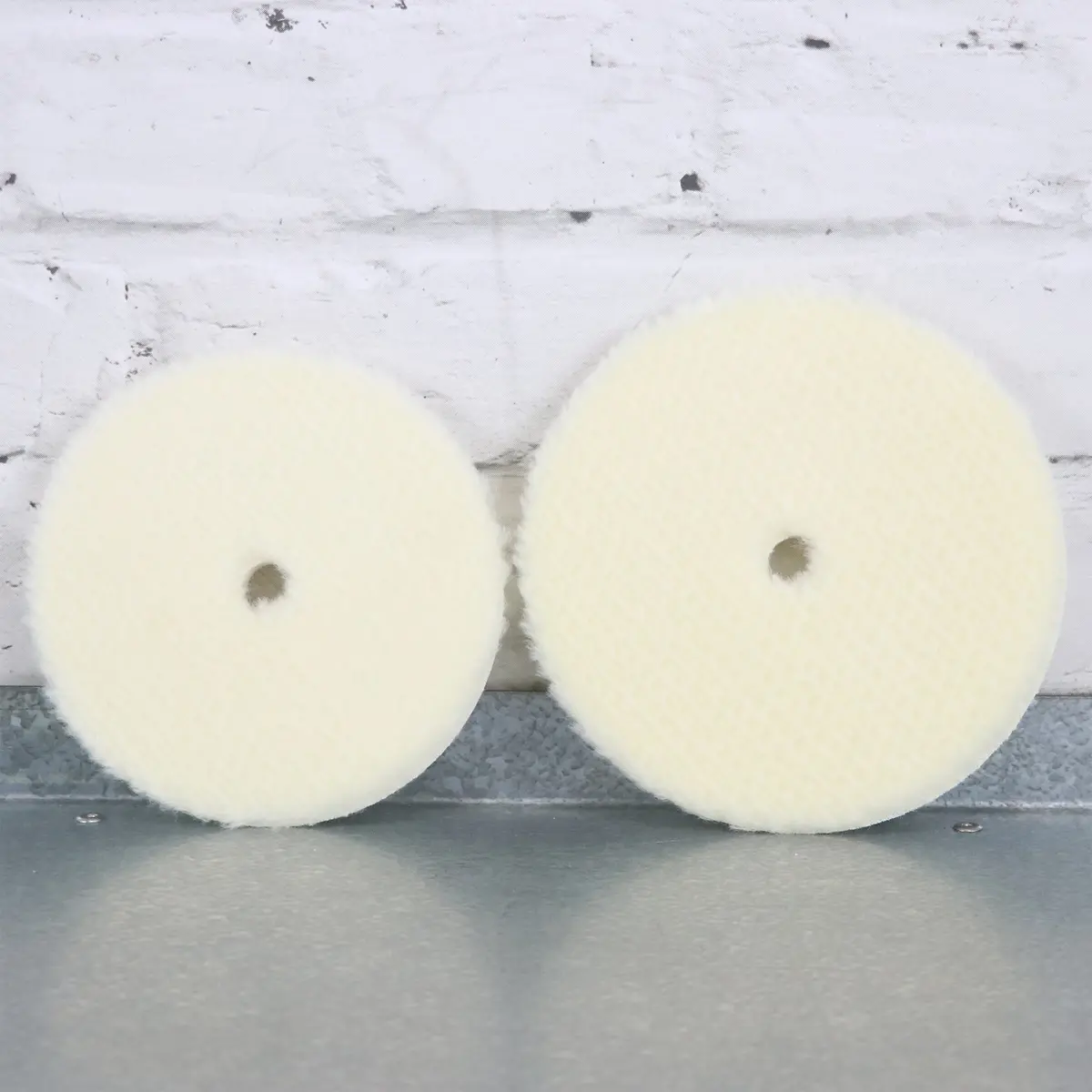 3M Perfect-It Random Orbital White Coarse-Grade Wool Compounding Pad 1