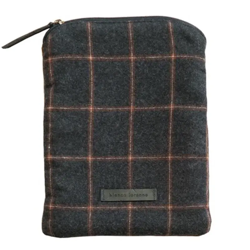 Bianca Lorenne - Tech Travel Pouch - Graphite Check 1