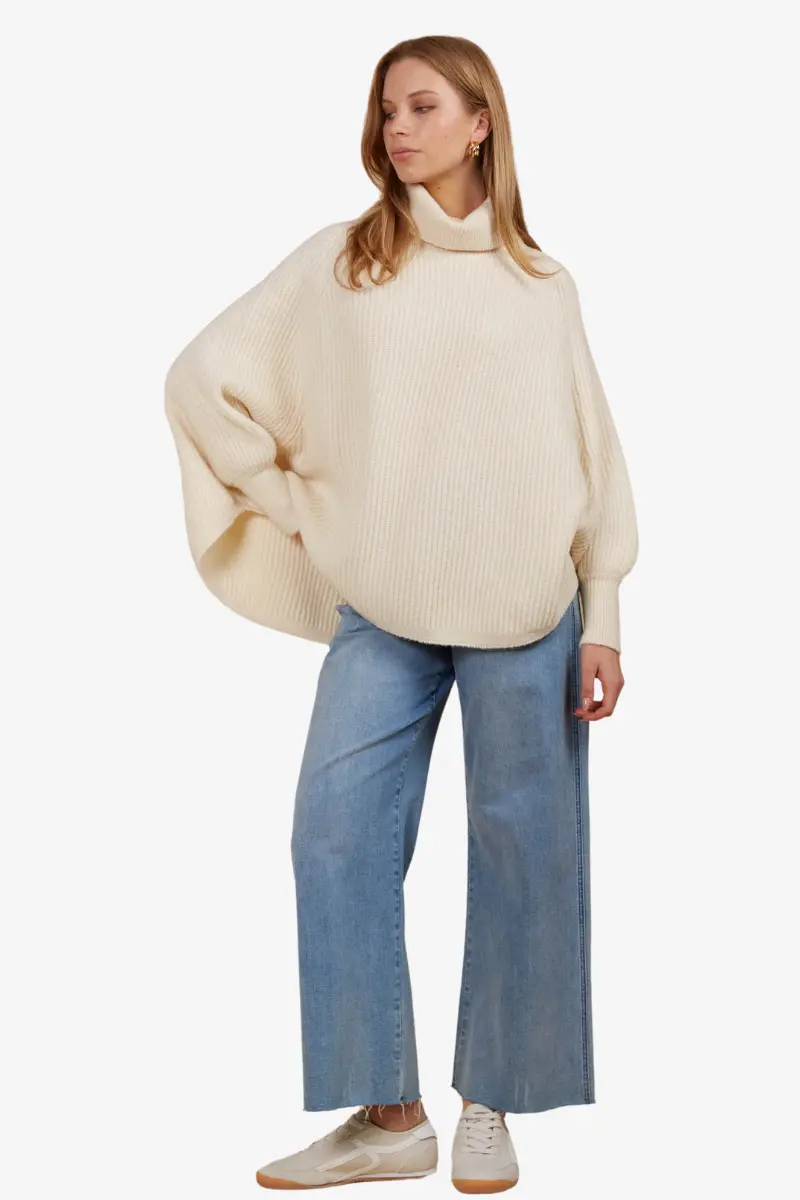 Isle Of Mine - Miru Poncho - Canvas 1