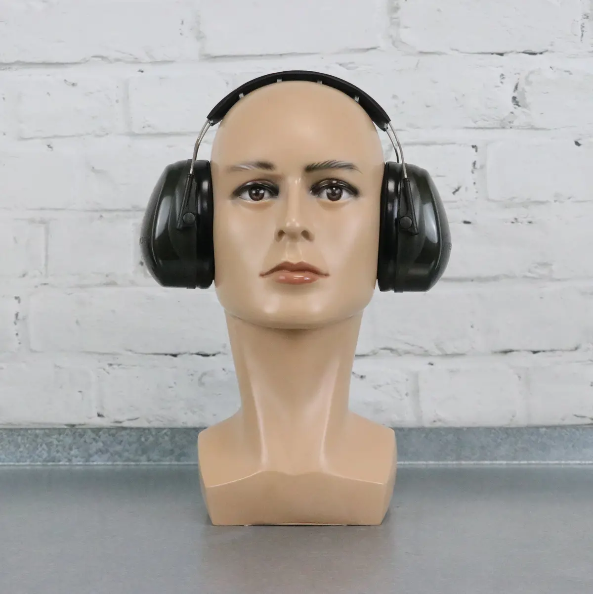 3M Peltor Optime Ii Earmuffs 1
