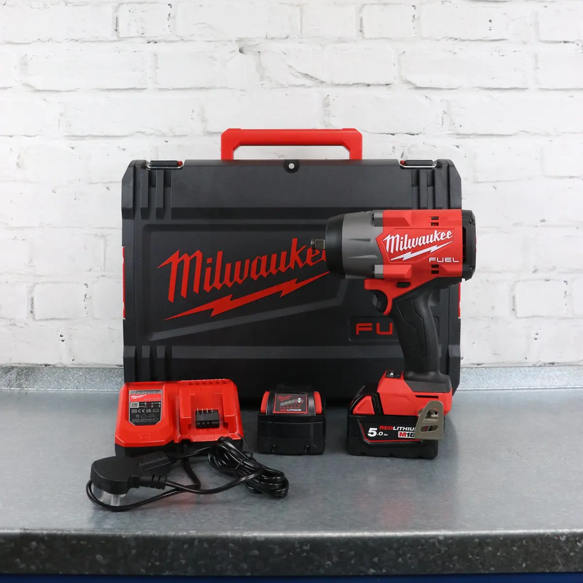 Milwaukee M18 Fhiw2f12-502X Fuel 1/2" High Torque Impact Wrench With Friction Ring 1