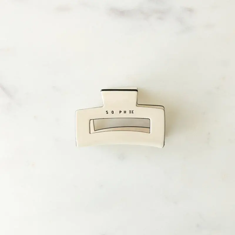 Sophie - Claw Clip Medium - Ivory 1