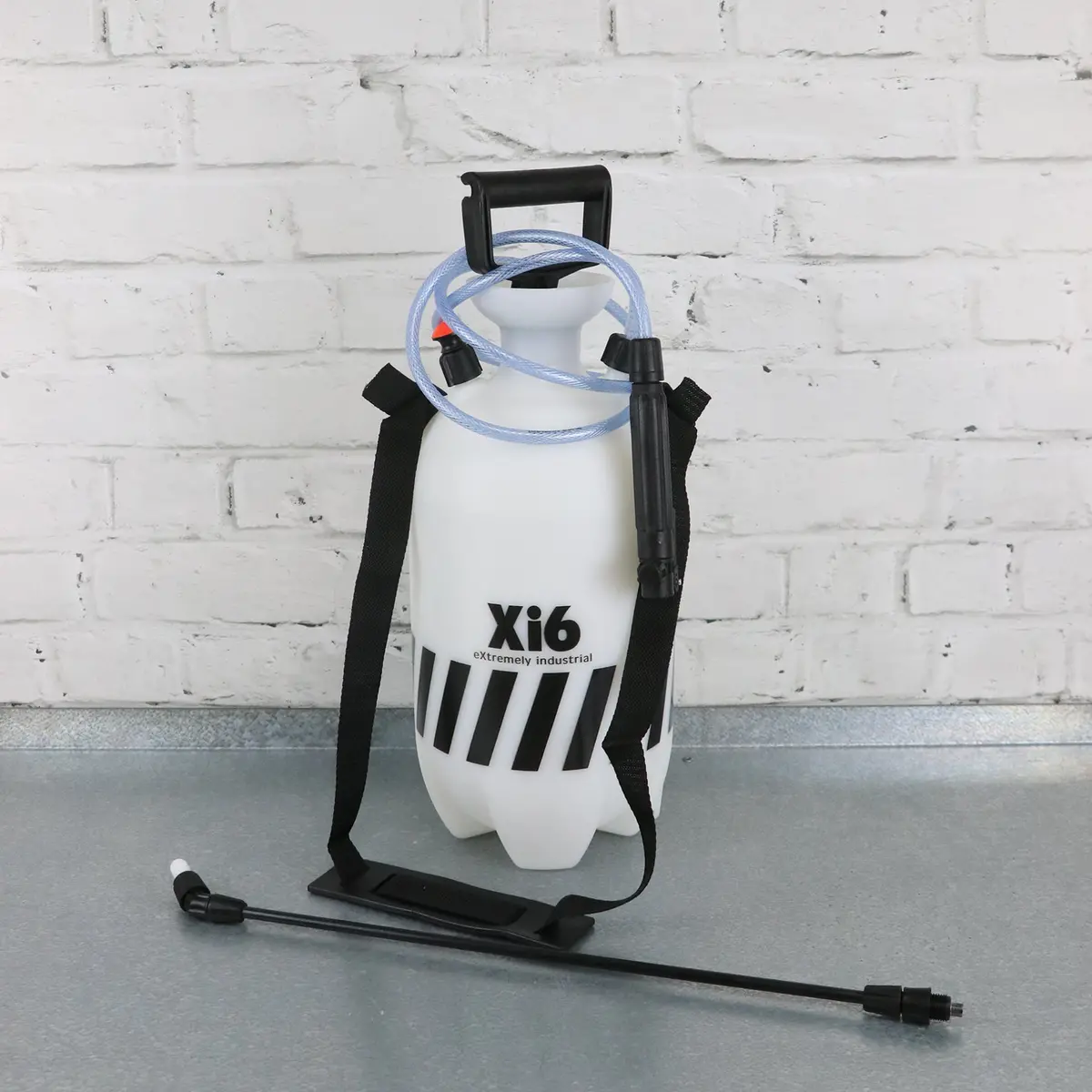 Martin Cox Budget Compression Sprayer (6L) 1