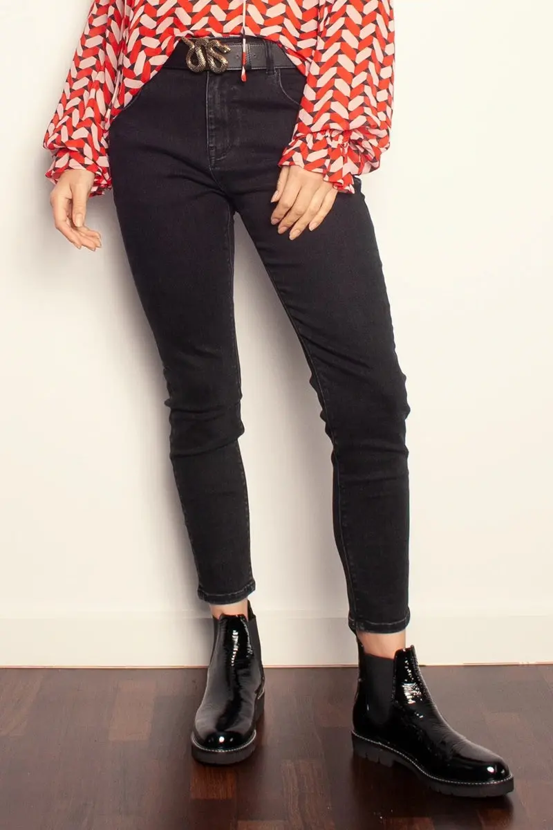 The Others - The Stretch Staple Jean - Washed Black 1