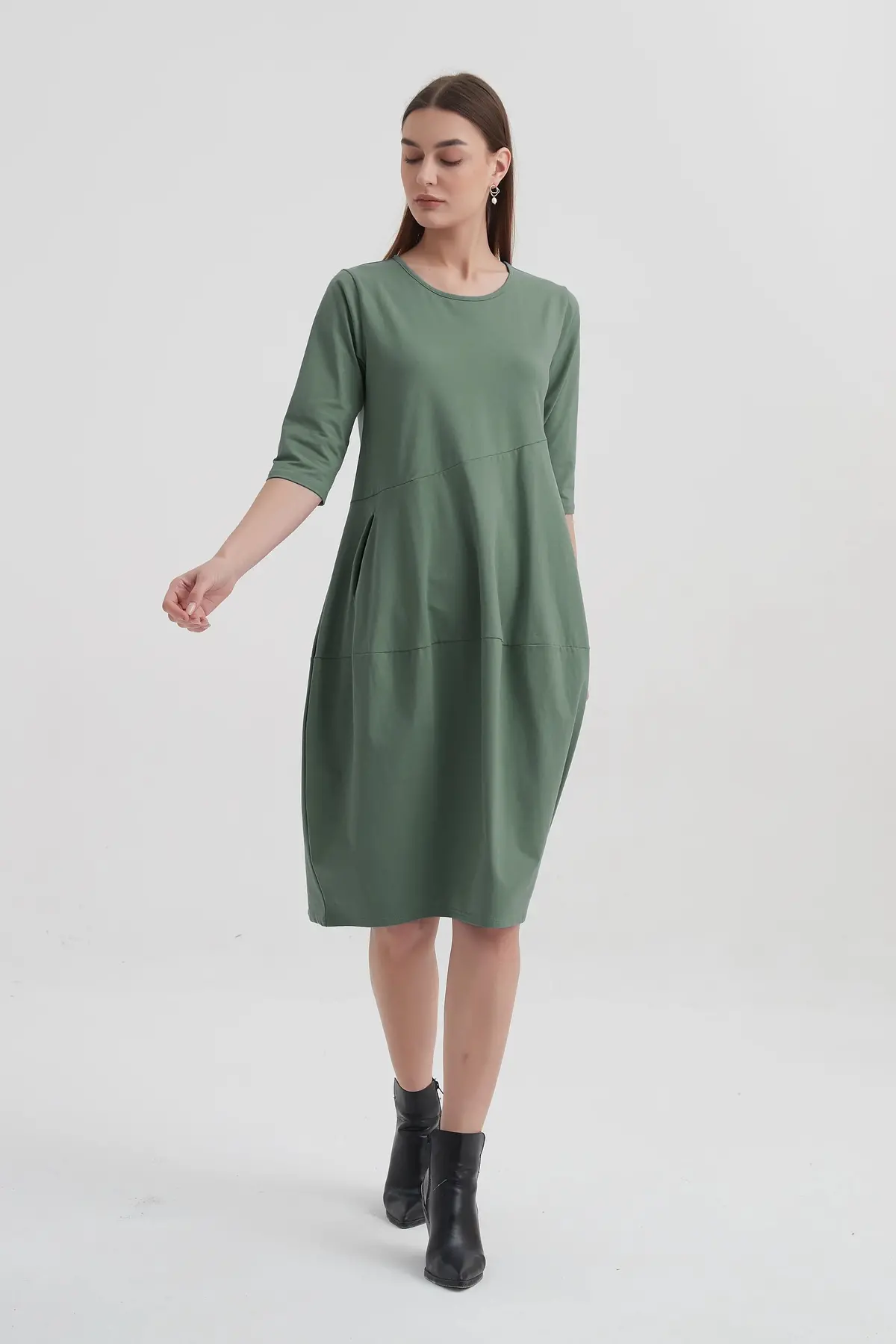 Tirelli - 3/4 Sleeve Diagonal Seam Dress - Lilypad 1