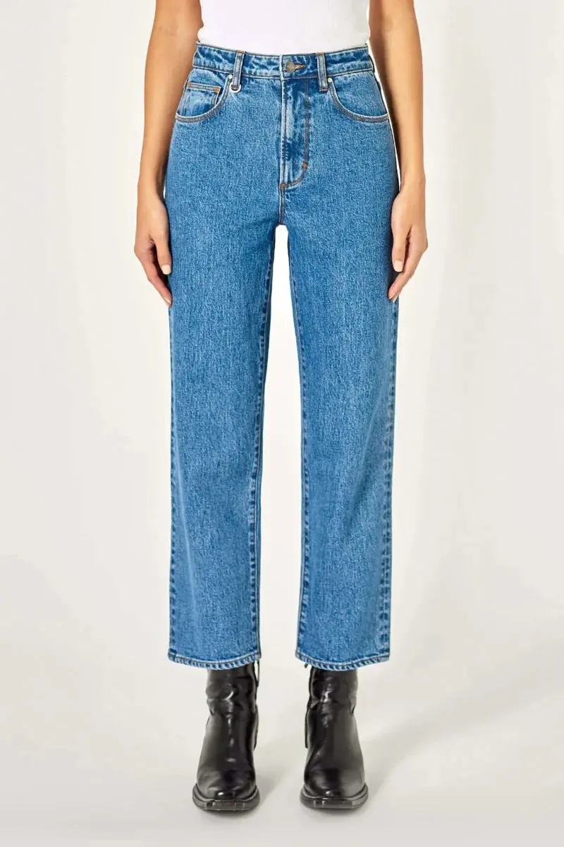 Neuw Denim - Edie Straight Boston - Mid Indigo Jean 1