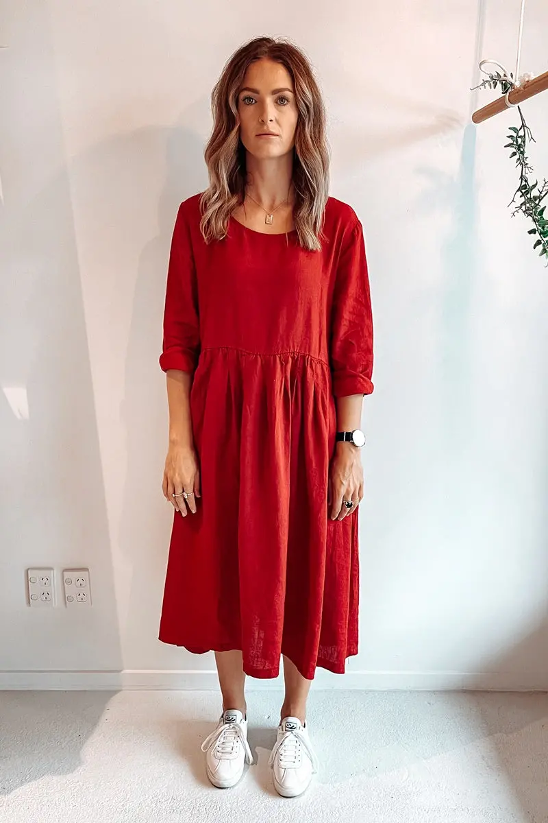 Montaigne Paris - Baggy Linen Dress - Barn Red 1