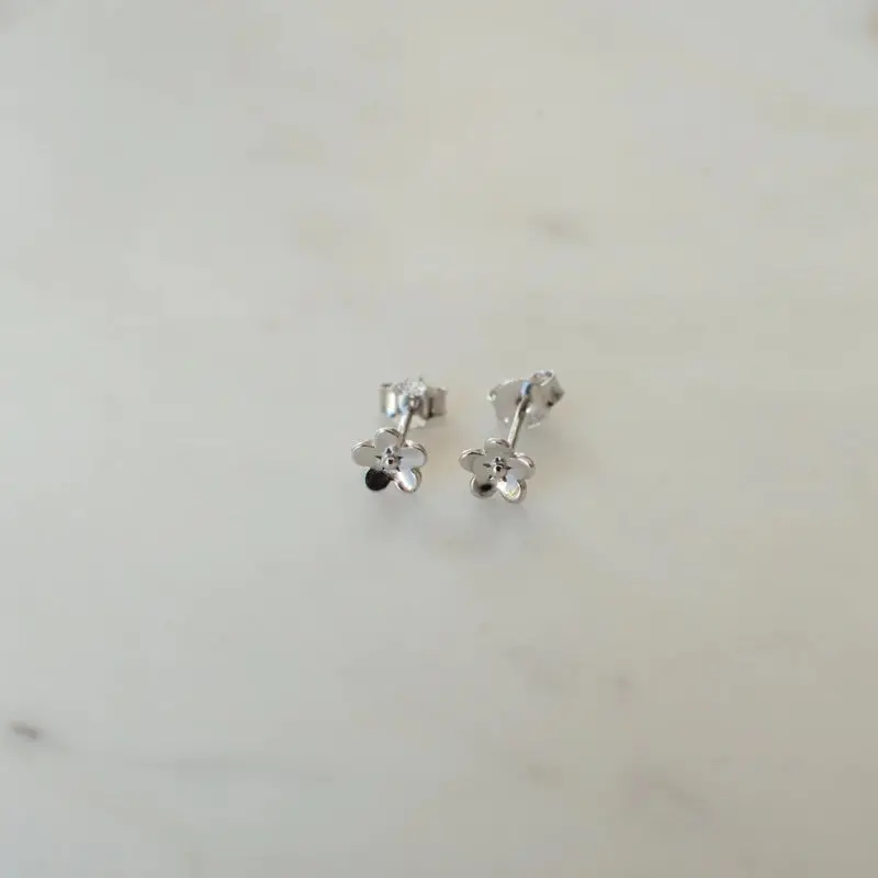 Sophie - Daisy Day Studs - Silver 1