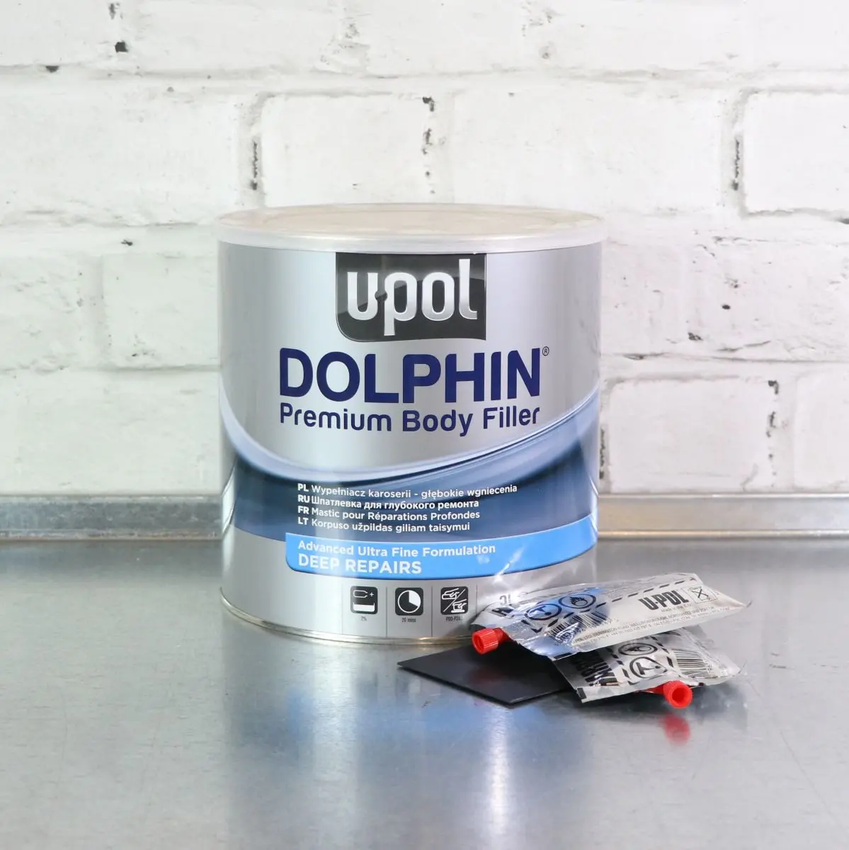U-Pol Dolphin Premium Body Filler (Deep Repairs) 1
