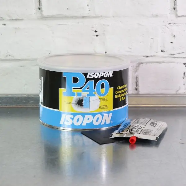 U-Pol Isopon P.40 Glass Fibre Paste (1.85L) 1