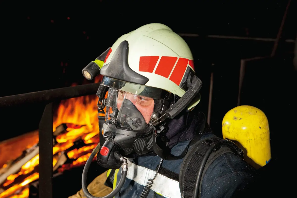 Dräger Fps 7000 Mask (Hud Not Included) - Pn : (Small) R56507 ; (Medium) R56424 ; (Large) R56628 2
