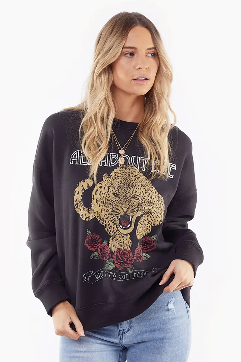 All About Eve - Feline Oversized Fleece - Washed Black 1