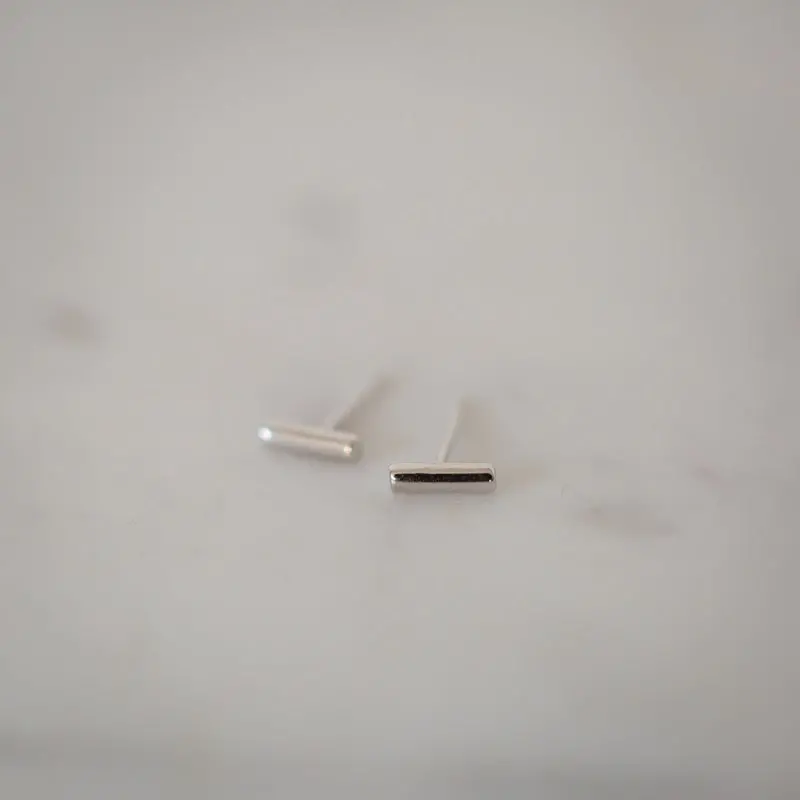 Sophie - Mini Bar Studs - Silver 1