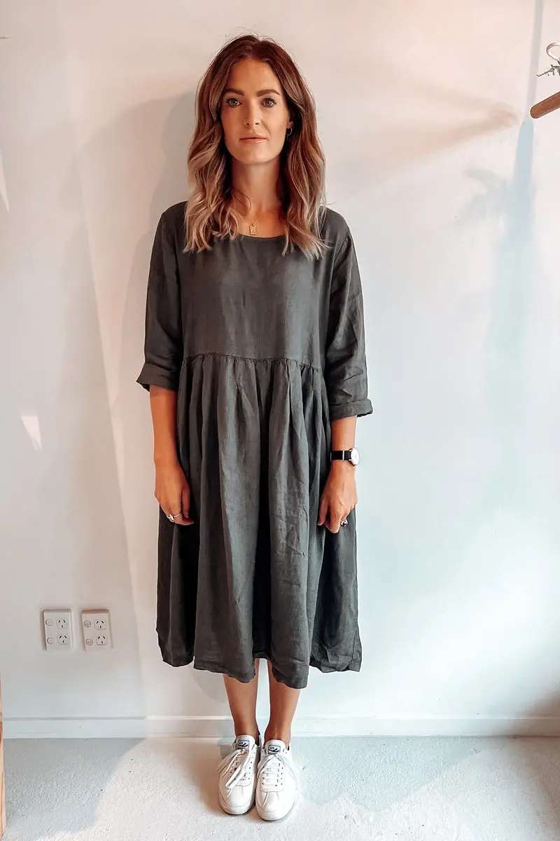 Montaigne Paris - Baggy Linen Dress -  Petrol 1