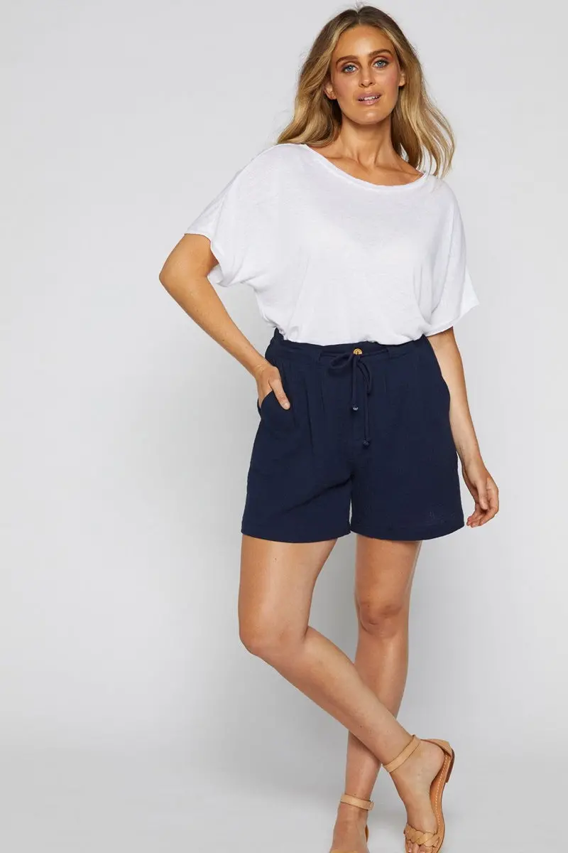 Isle Of Mine - Jasper Short - Lapiz 1