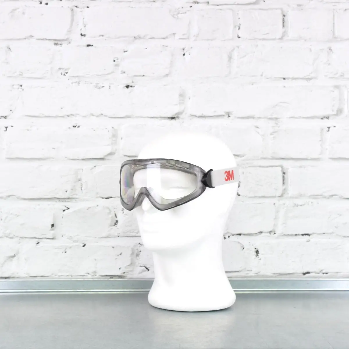 3M Single Pair Premium Goggles 1