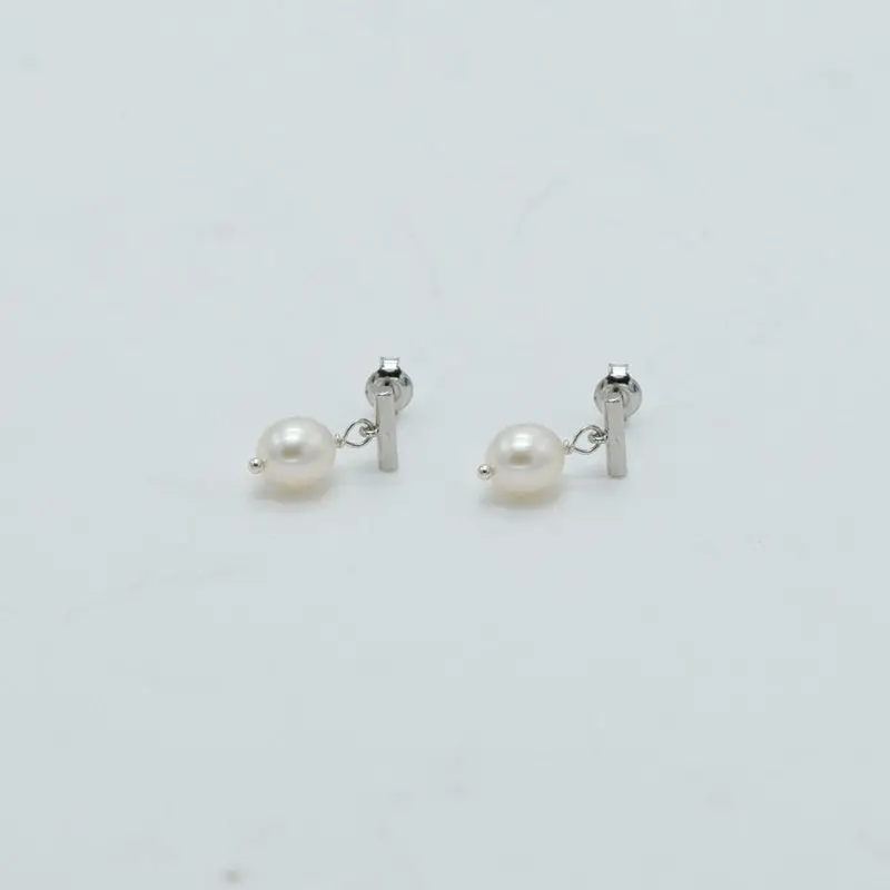 Sophie - Drop Pearl Stud - Silver Small 1
